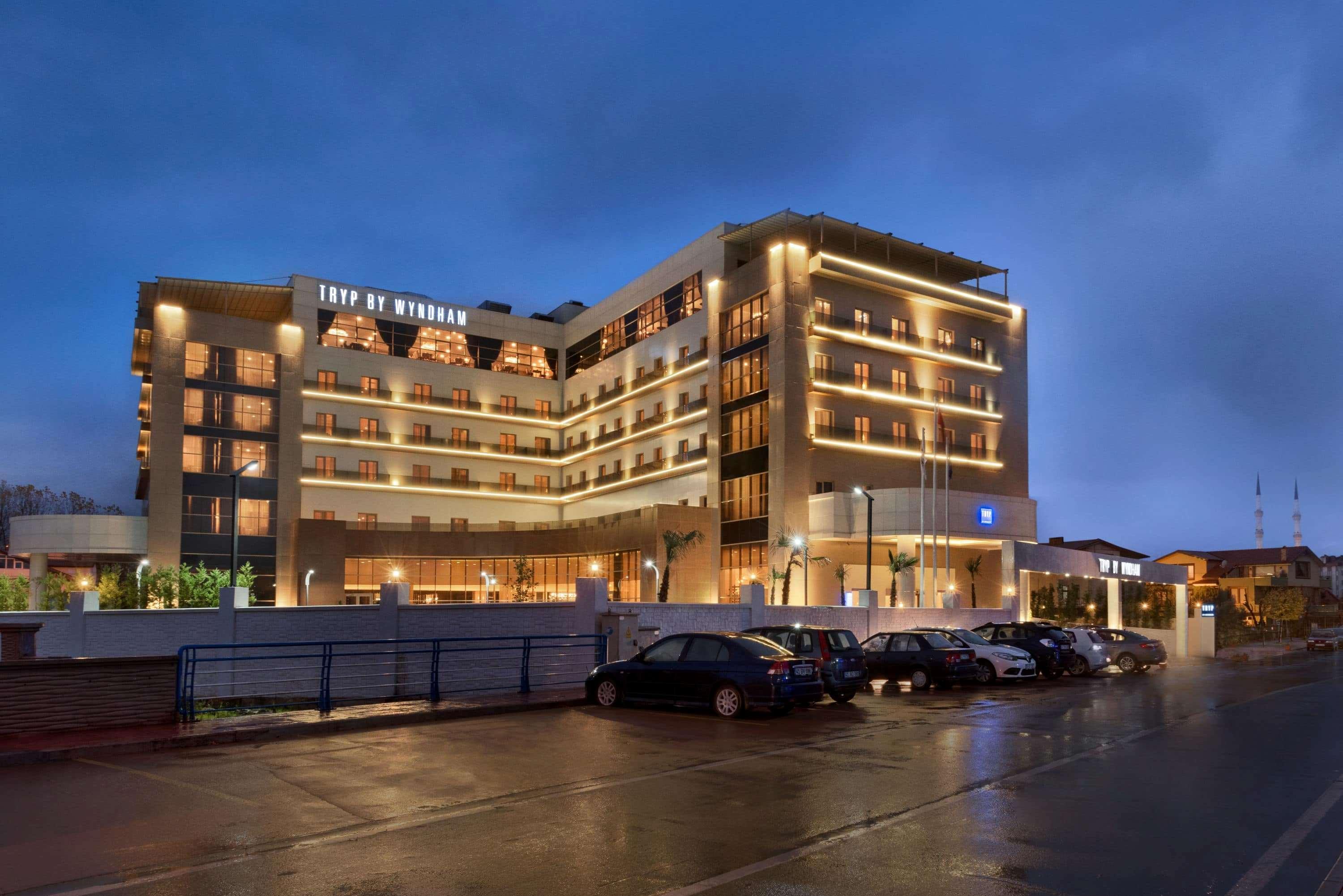 Tryp By Wyndham Izmit Hotel Kocaeli Exterior photo